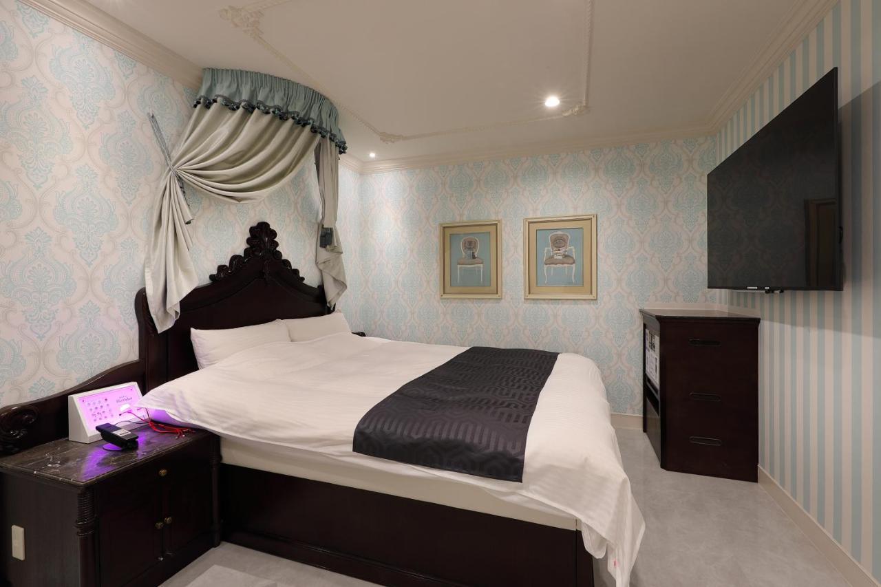 ホテルバースデー岐阜西店 Hotel Birthday Gifuwest (Adults Only) Экстерьер фото