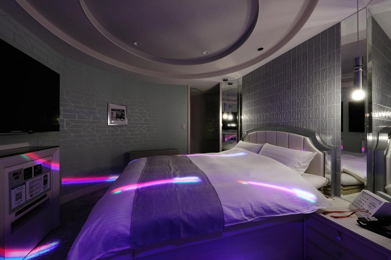 ホテルバースデー岐阜西店 Hotel Birthday Gifuwest (Adults Only) Экстерьер фото